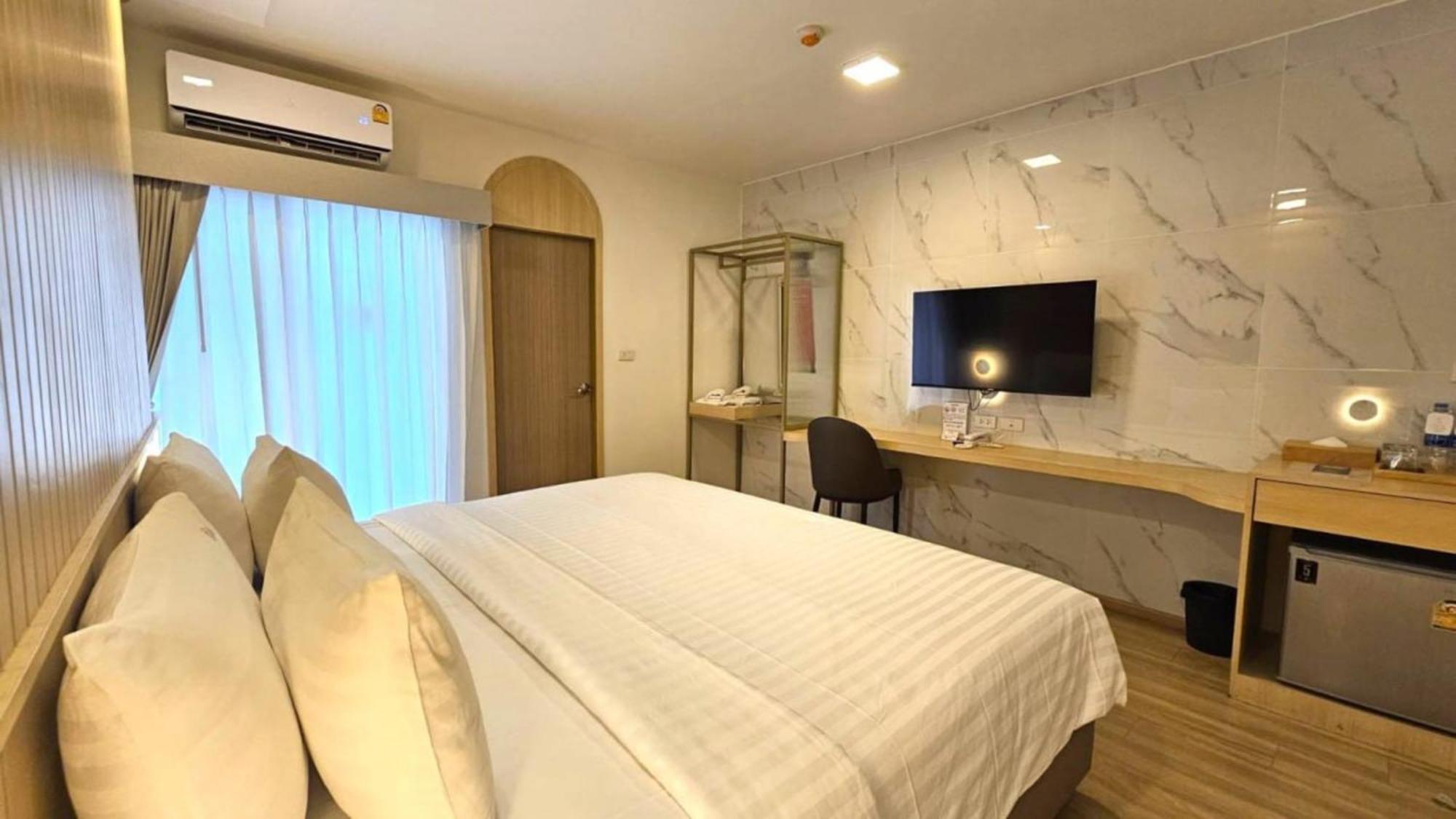 Diya Hotel Bangkok Exterior photo