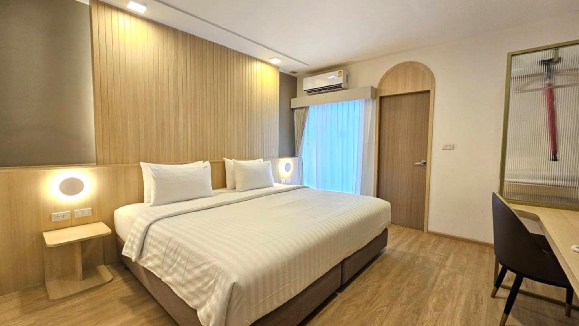 Diya Hotel Bangkok Exterior photo